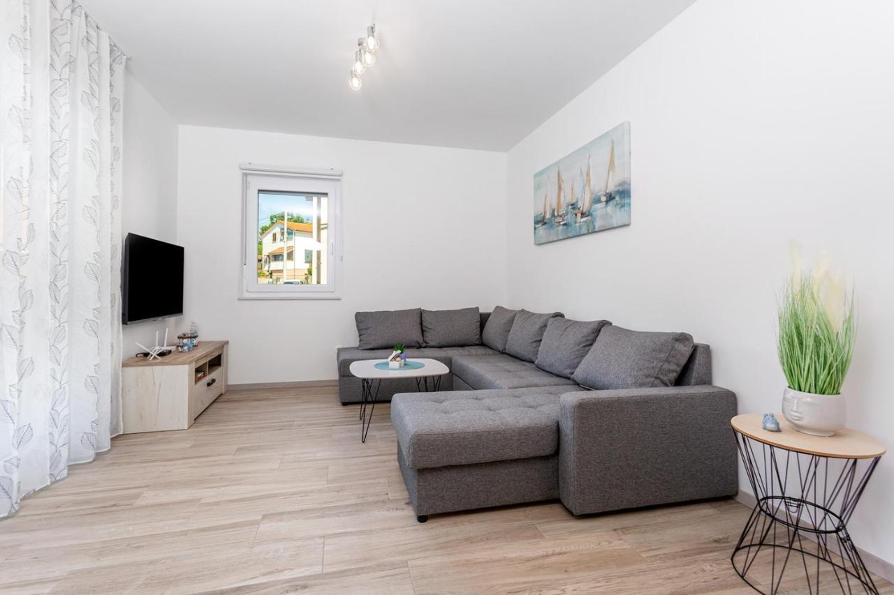 Kvarner Bay 4* - Apartments 1 & 3 Rijeka Exterior photo